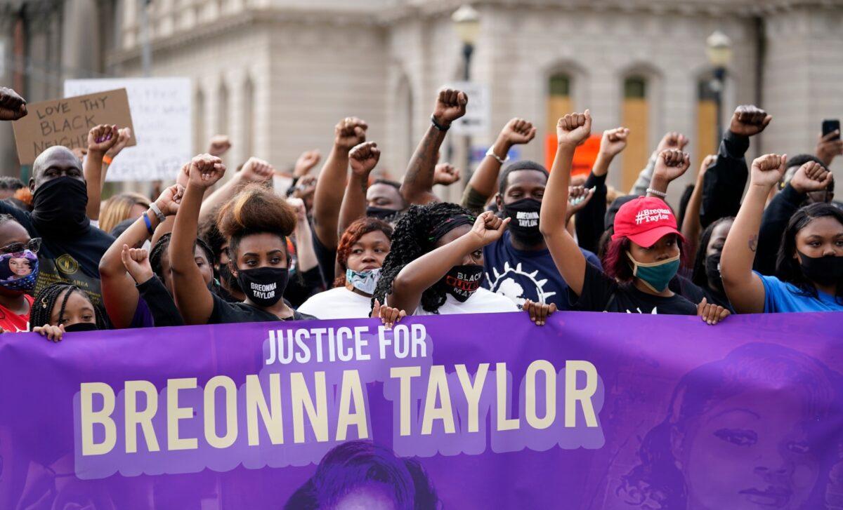 Black Lives Matter protesters march in Louisville on Sept. 25, 2020. (Darron Cummings/AP Photo, File)