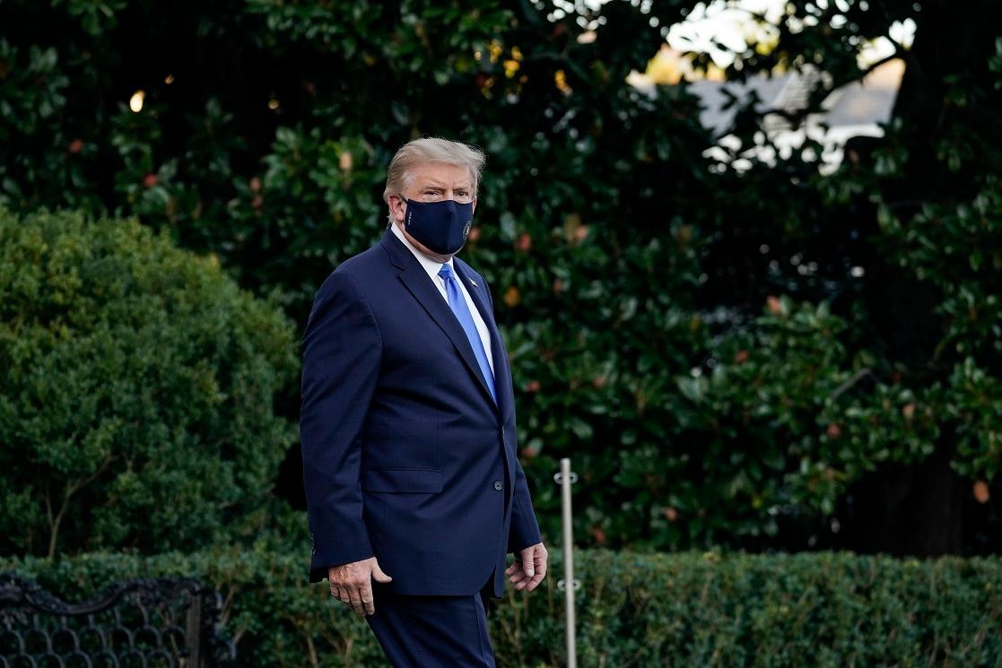 President Donald Trump leaves the White House for Walter Reed National Military Medical Center on the South Lawn of the White House in Washington on Oct. 2, 2020. President Donald Trump and First Lady Melania Trump have both tested positive for the CCP virus. (Drew Angerer/Getty Images)