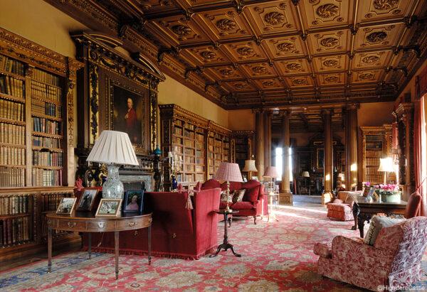 The oldest books in the library date back to the 16th century. A portrait of Henry Herbert, the First Earl of Carnarvon, hangs over the fireplace. (Visit Britain)