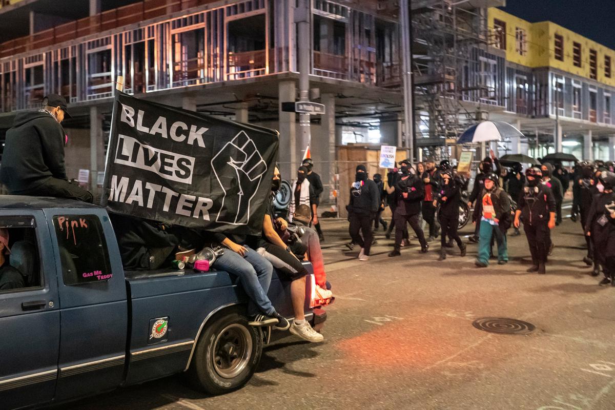 Portlanders Struggle as Anti-Police Riots Continue Largely Unnoticed by Media