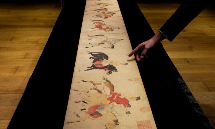 700-Year-Old Chinese Scroll Sells for $41.8M in Hong Kong