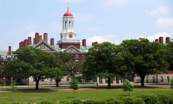 Watchdog Group Ranks Harvard as America’s Worst School for Free Speech