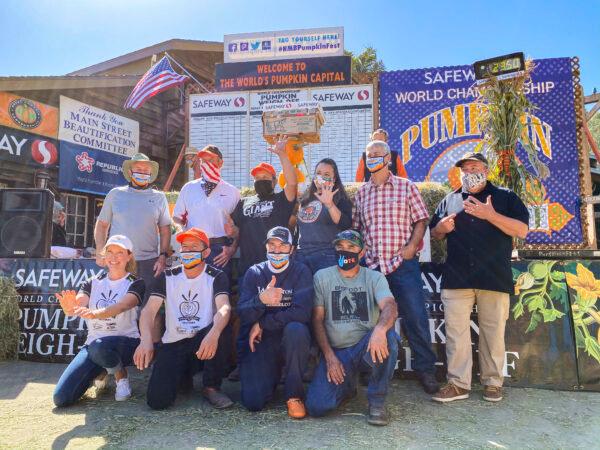 The top ten growers displayed their pumpkins in a slow parade down Main St. in Half Moon Bay, Calif., after the annual Safeway World Championship Pumpkin Weigh-Off on Oct. 12, 2020. (Ilene Eng/The Epoch Times)