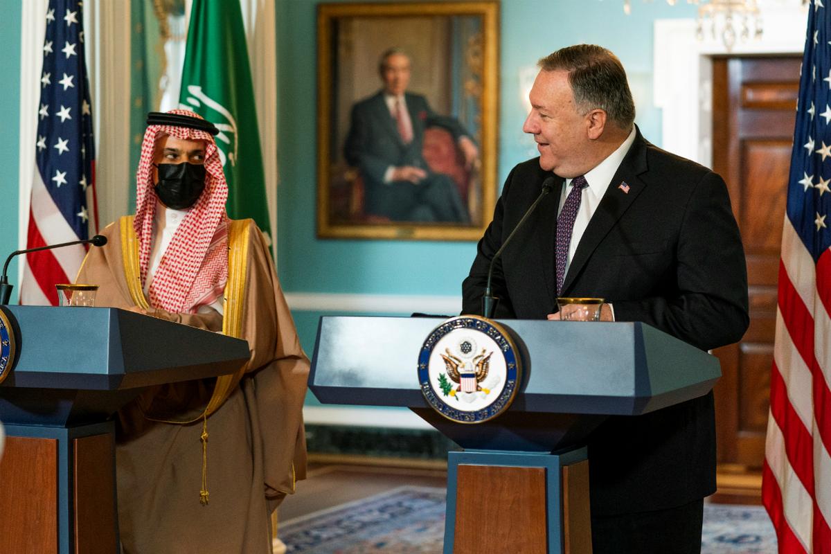 Pompeo Urges Saudi Arabia to Consider Normalizing Relations With Israel