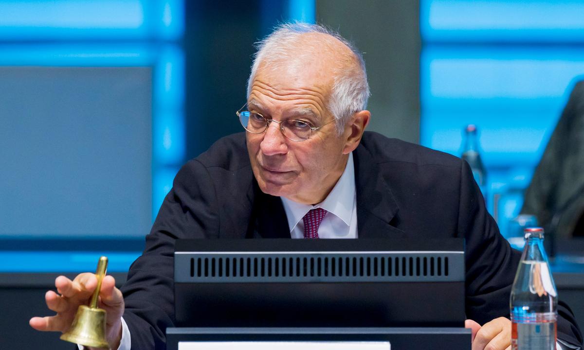 EU Imposes Sanctions on 6 Russians Over Navalny Poisoning