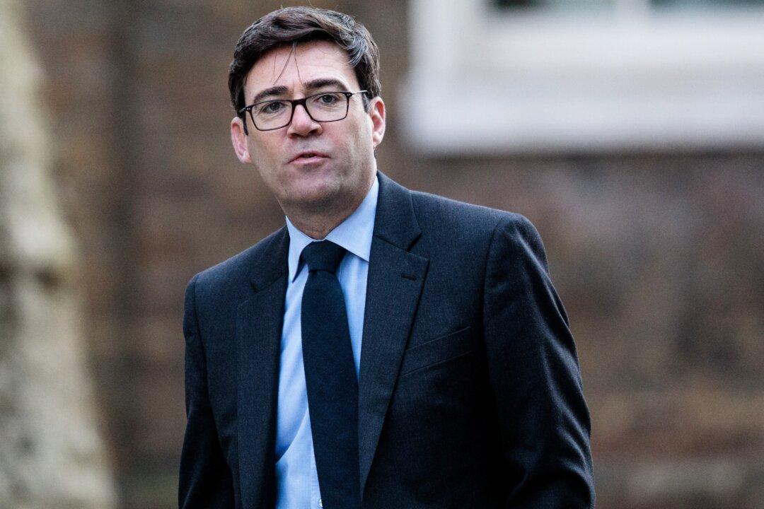 Greater Manchester Leaders ‘Unanimously’ Oppose Tier 3 Lockdown