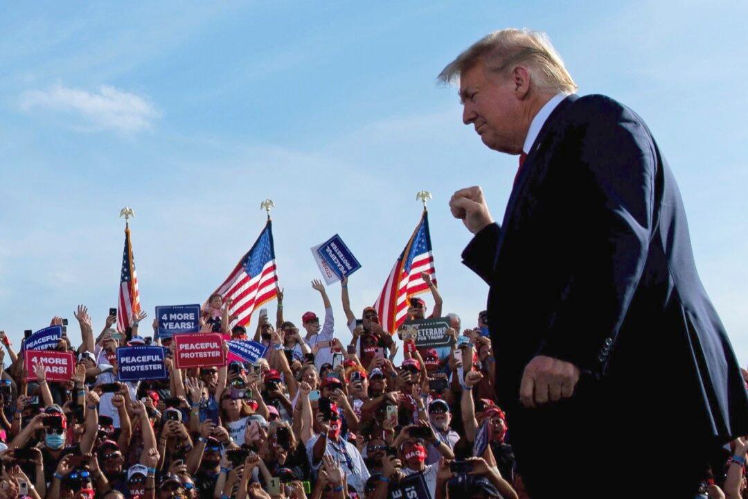 70 Percent of Republicans Would Consider Joining Trump-Led Party, Poll Finds