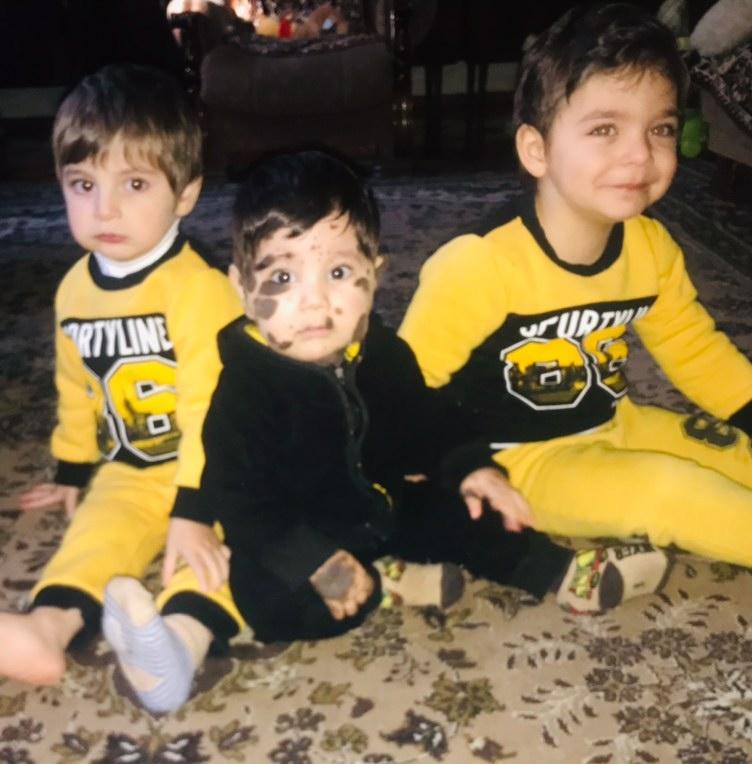 Baby Artyom Aristakesyan with his brothers. (Courtesy of <a href="https://www.instagram.com/baby.boypanda/">Mariam Petrosyan & Taron Aristakesyan</a>)