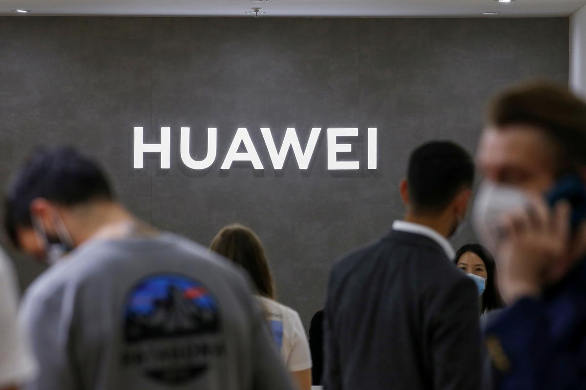 The Huawei logo is seen at the IFA consumer technology fair, amid the coronavirus disease (COVID-19) outbreak, in Berlin on Sept. 3, 2020. (Michele Tantussi/Reuters)
