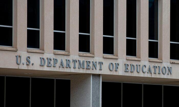 Education Department Strips ACICS of College Accreditation Powers
