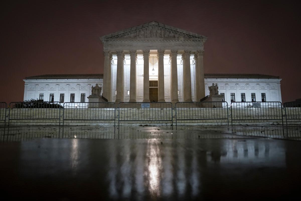 Supreme Court Cases Give State Legislatures Responsibility for Resolving Contested Presidential Vote