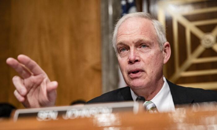 Sen. Johnson: Capitol Breach Didn't Seem Like an 'Armed Insurrection' to Me