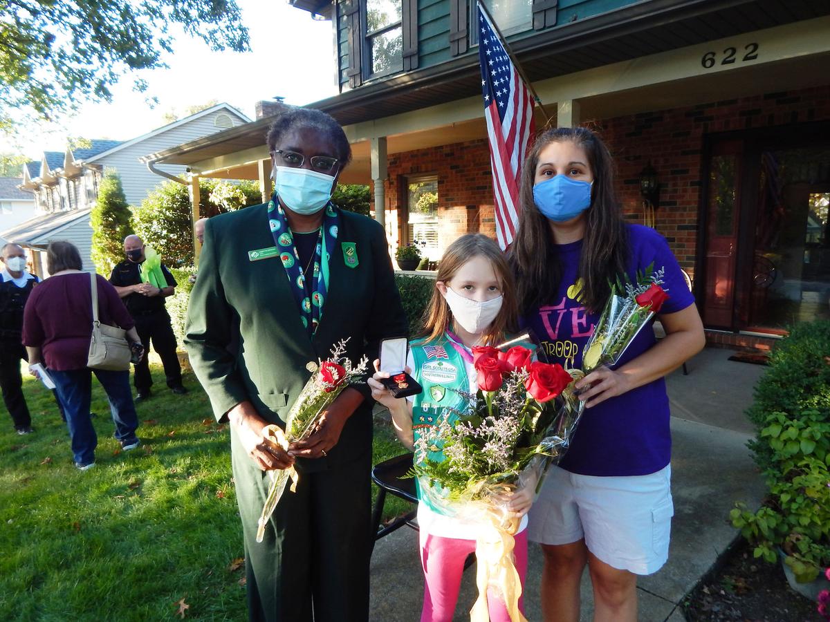 (L–R) Girl Scouts of Southern Illinois CEO Loretta Graham, Gretel Ulmer, and troop leader Michele Pratt. (Courtesy of Erin Johnson of <a href="https://www.gsofsi.org/">Girl Scouts of Southern Illinois</a>)