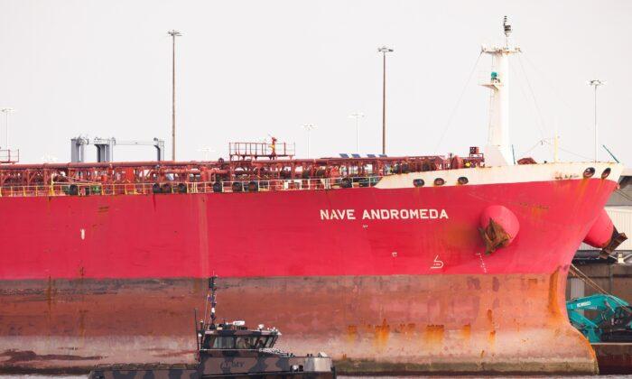 Nigerian Stowaways Detained Over Isle of Wight Tanker Incident Bailed by Police