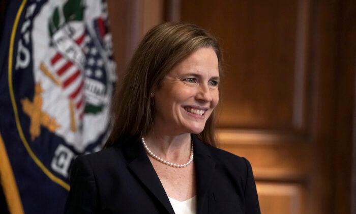 Amy Coney Barrett’s Memphis Liberal Arts College Fostered Diversity in Views