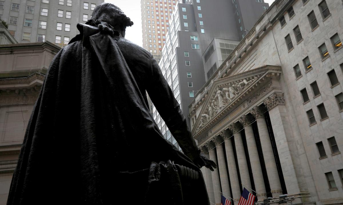 Wall Street Banks, Their Employees Are Leaning Left