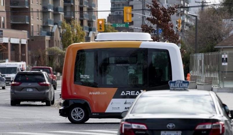 Firms With More Robots Also Have More Workers Overall, Statistics Canada Study Says