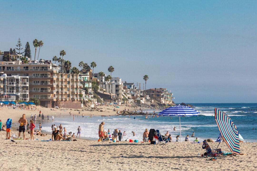 Tourism Rebounds in Orange County
