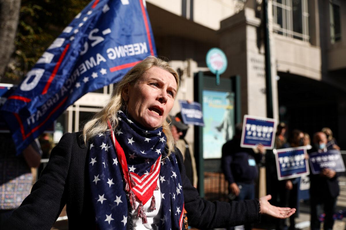 Dasha Pruett joins the pro-Trump protest by the Pennsylvania Convention Center in Philadelphia, Pa., on Nov. 6, 2020. (Charlotte Cuthbertson/The Epoch Times)