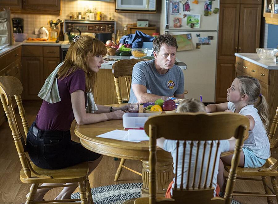 (L–R) Mom Sonja (Kelly Reilly) and dad Todd (Greg Kinnear) scold daughter Cassie (Lane Styles), in “Heaven Is for Real.” (TriStar Pictures)