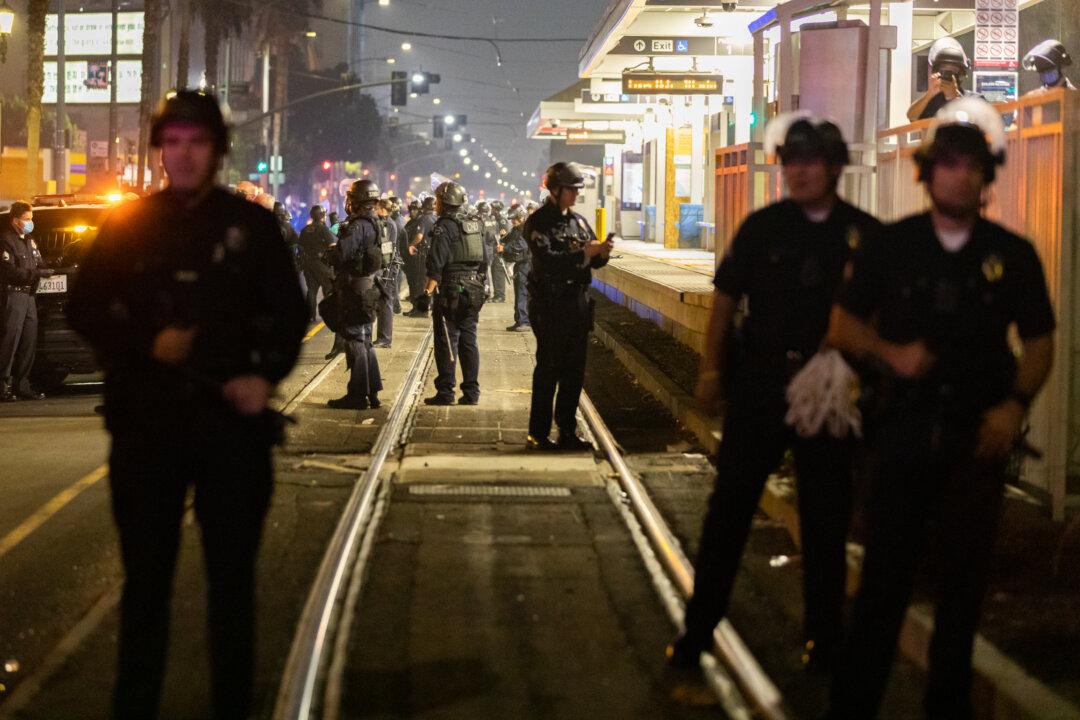 LA Unrest Expected After Elections, but Relative Calm Prevails