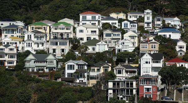 A general view of houses in Oriental Bay on April 9, 2016 in Wellington, New Zealand. (Hagen Hopkins/Getty Images)