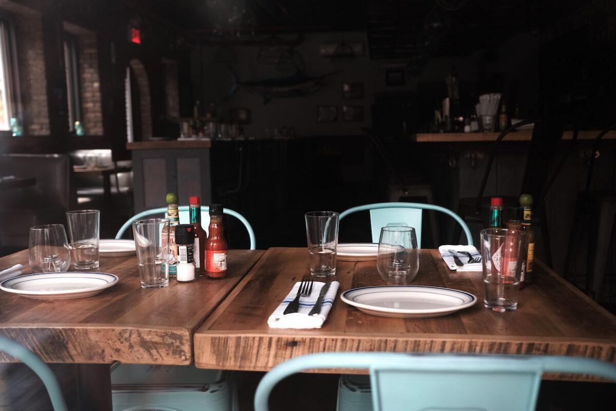  A table stands empty at a permanently closed restaurant in Manhattan in New York City, on Aug. 31, 2020. (Spencer Platt/Getty Images)