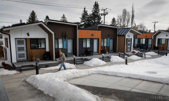 Ontario to Build 25 Homes in Kingston for Homeless Veterans