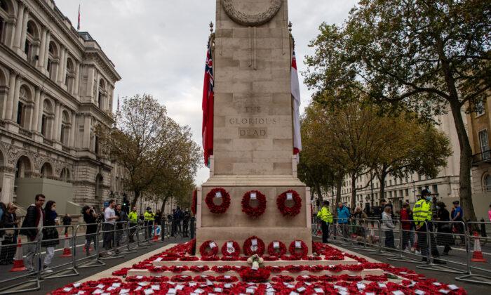 London Police Chief Reviewing Response to Cenotaph Protest