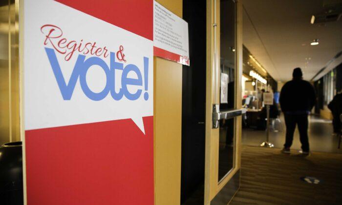 Left-Leaning Charitable Organizations Finance Voter Registration to Benefit Democrats: Report