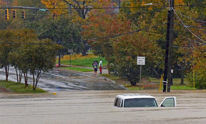 Flash Floods Ravage North Carolina; 8 Dead, Toddler Still Missing
