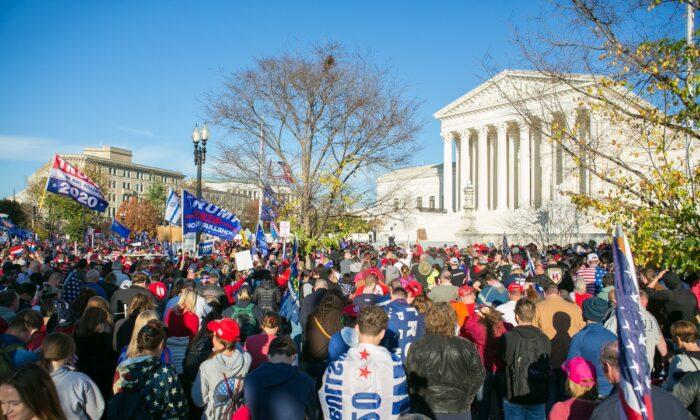 Trump Supporters Rally in Washington to Protest Vote Fraud, Media