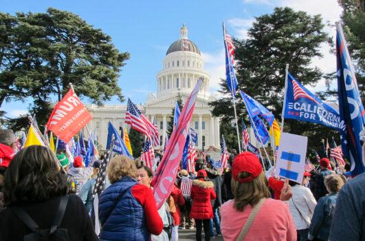 Over a thousand people participate in a ‘Stop the Steal’ rally at California’s State Capitol in Sacramento to protest for election integrity and to support President Trump on Nov. 14, 2020. (Ilene Eng/The Epoch Times)