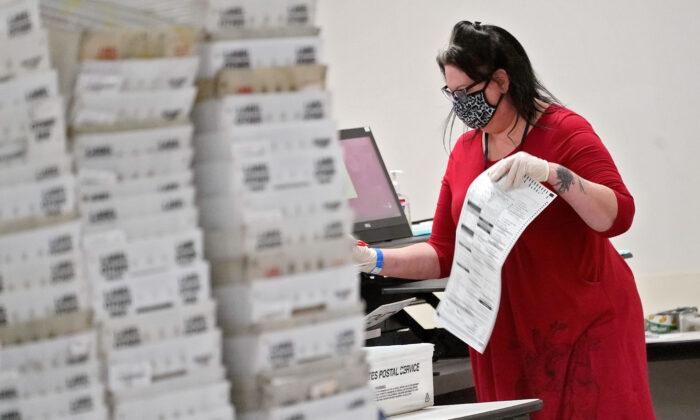 Arizona Citizens File Lawsuit Against State Officials, Allege Past Elections Didn’t Comply With State Law
