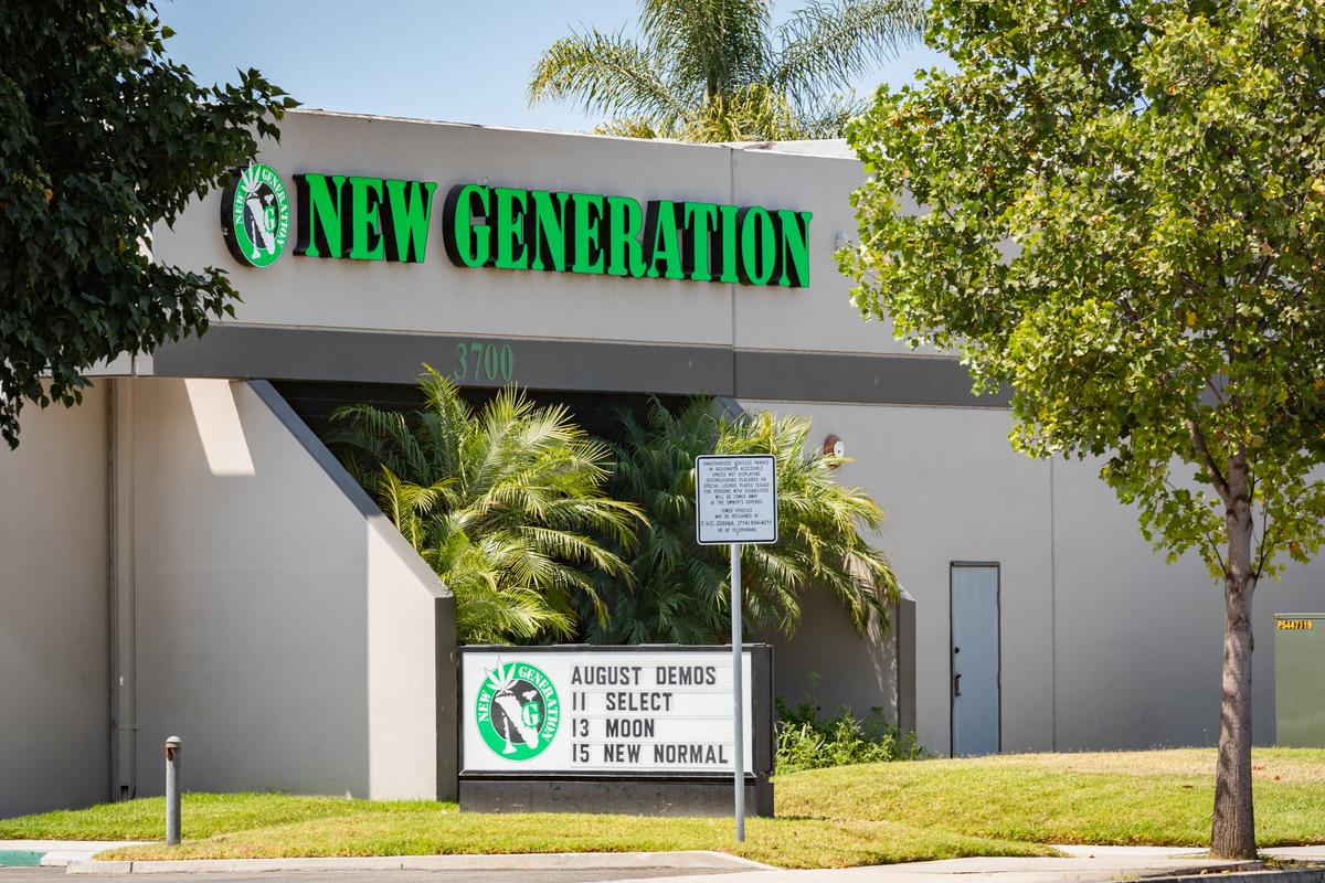 Costa Mesa Considers Applications for 70 Cannabis Dispensaries