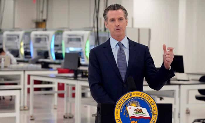 California Governor Imposes New Restrictions in Pandemic