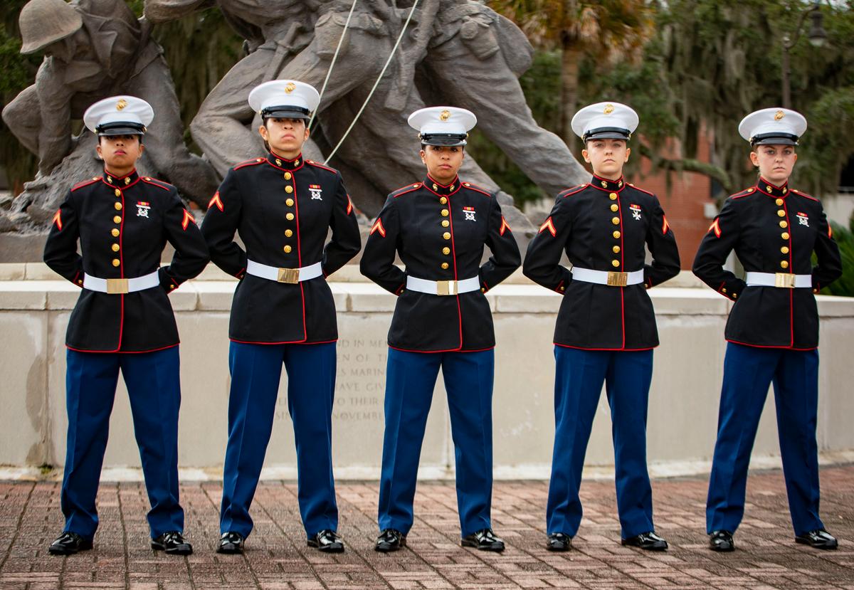 Amber and Ashley Valentine and Maria, Melissa, and Vanessa Placido Jaramillo—graduated from MCRD Parris Island Nov. 13, 2020. (<a href="https://www.dvidshub.net/image/6424168/sisters-blood-now-sisters-arms-two-sets-sisters-graduate-recruit-training">Sgt. Dana Beesley</a>/U.S. Marine Corps)