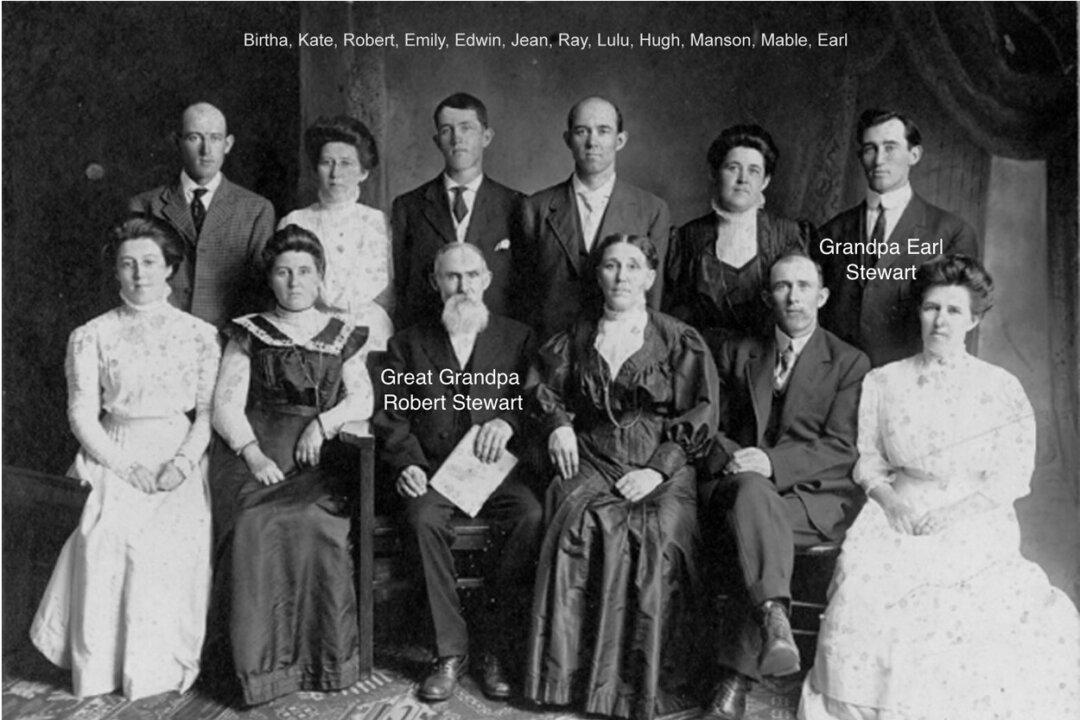 America Essay Contest: We Fail, We Fall, and We Stand Back Up