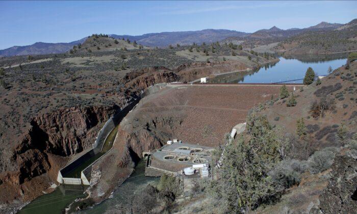 Historic Deal Revives Plan for Largest US Dam Demolition