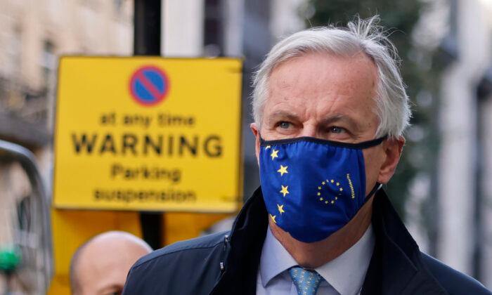 EU’s Barnier Suspends Brexit Talks Over COVID-19 Contact