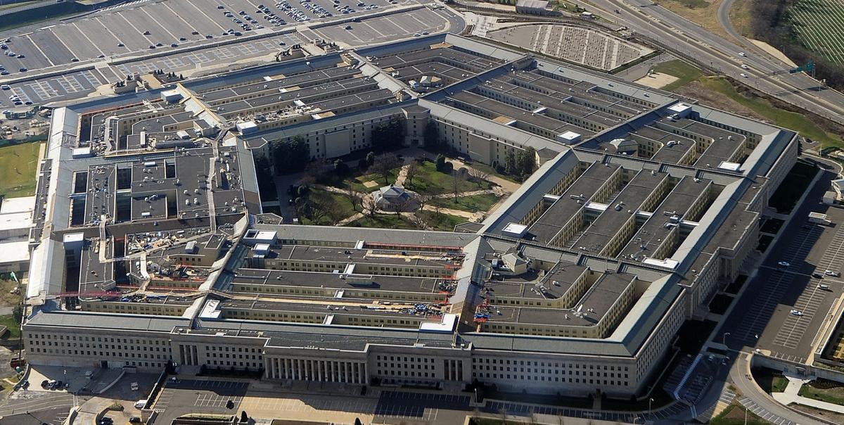 Trump Team Removes Members of Pentagon's Defense Policy Board, Business Board