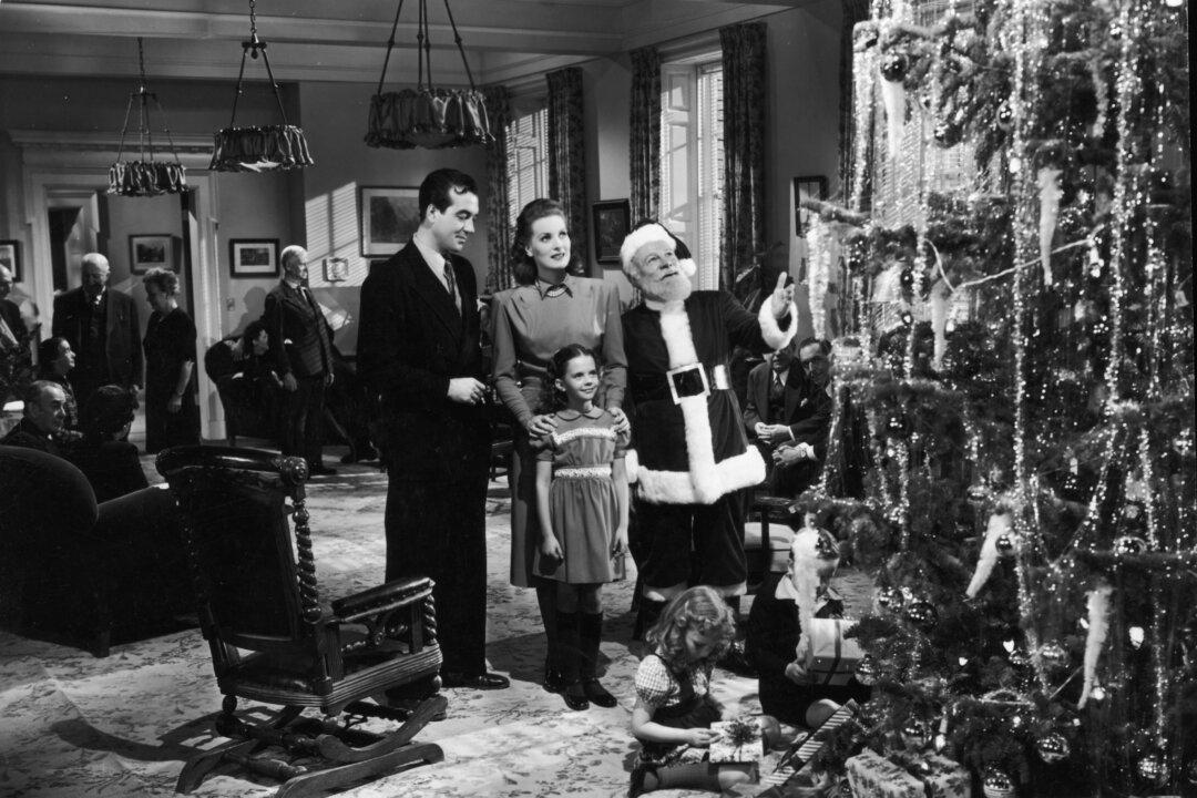 ‘Miracle on 34th Street’: 1947 Versus 1994