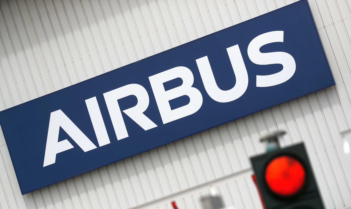 Airbus, Boeing Expected to Turn to Hybrid Engine Technology for New Planes-Lessor