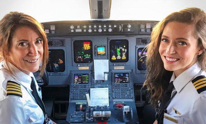 Photo of Mother-Daughter Pilots Paired Together on Commercial Flight Goes Viral