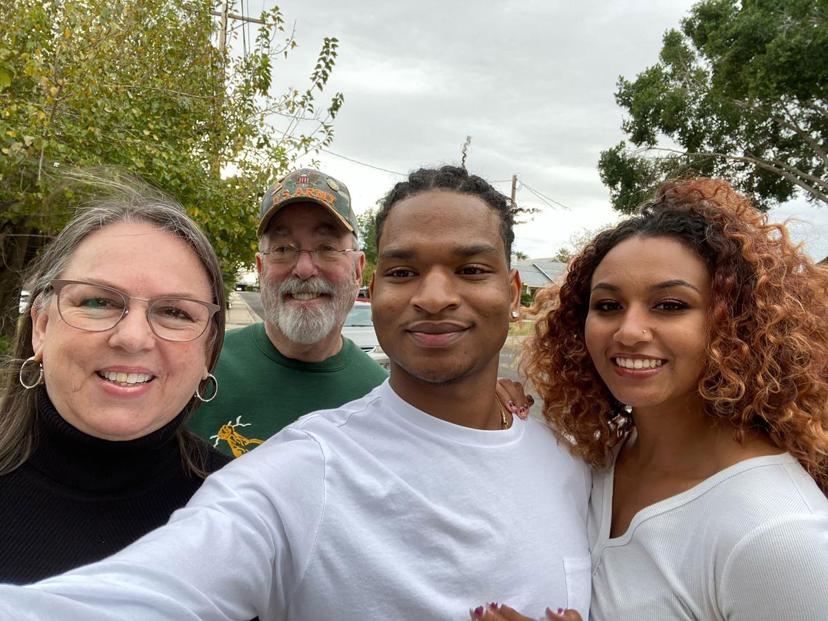 From left, Wanda Dench, her husband, Lonnie Dench, and Jamal Hinton and his girlfriend, Mikaela Autumn. Lonnie Dench passed away in April. (Courtesy of Jamal Hinton)