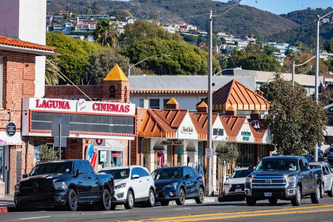 Struggling Shops in Laguna Beach Look Forward to Small Business Saturday