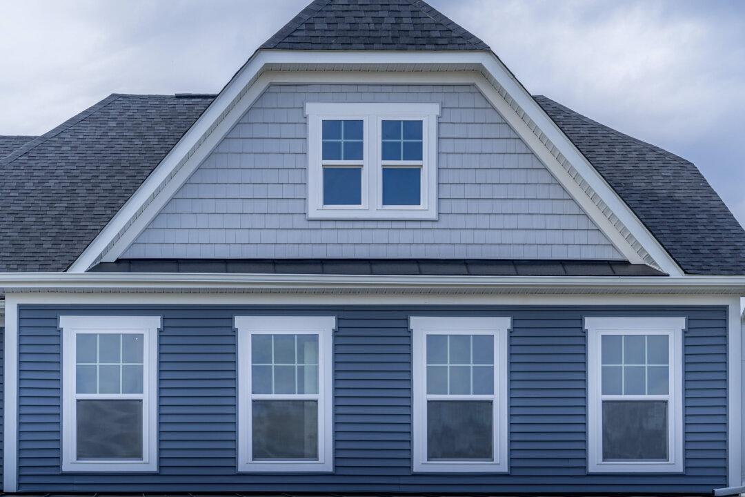 Simple Repair Projects to Improve Old Wood Windows