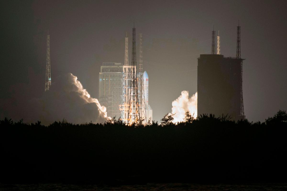 China's heavy-lift Long March 5 rocket blasts off from the Wenchang Spacecraft Launch Center in southern China's Hainan Province on Dec. 27, 2019. (STR/AFP via Getty Images)