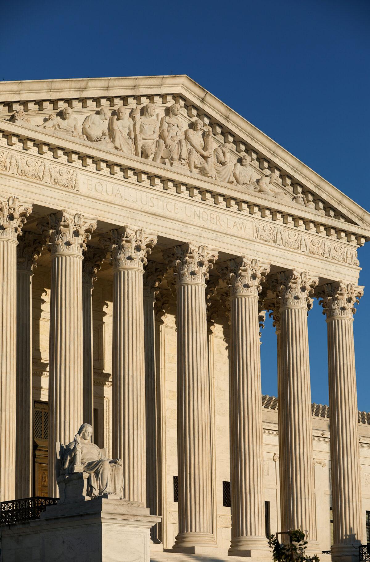 The Supreme Court in Washington on Sept. 21, 2020. (Samira Bouaou/The Epoch Times)