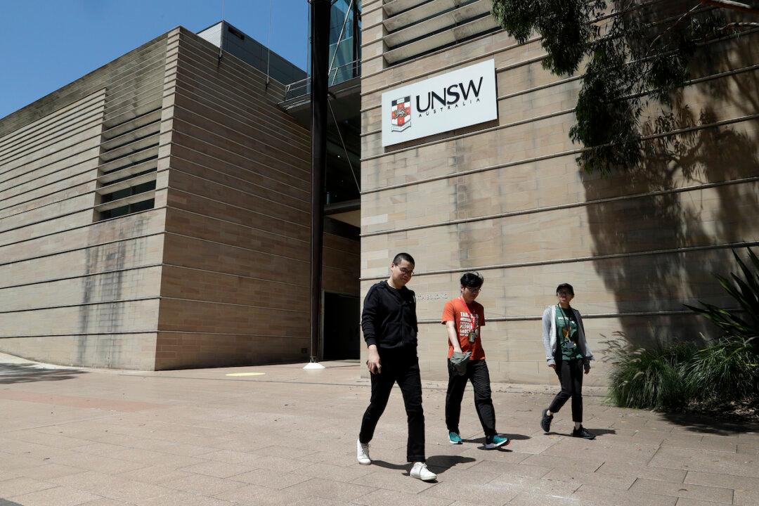 Chinese Students Forced to Scramble Back to Australia as Beijing Shuts the Door on Online Study